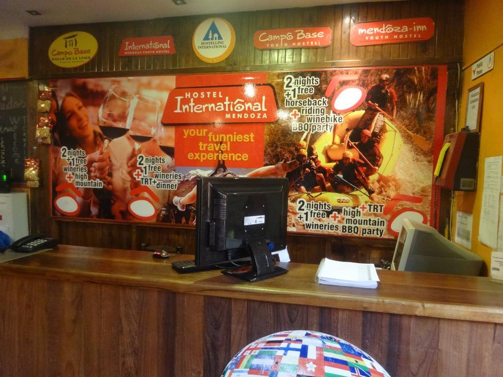 Hostel Internacional Мендоса Екстериор снимка