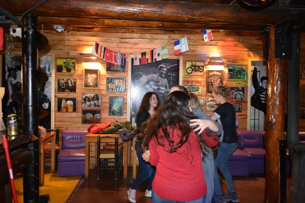Hostel Internacional Мендоса Екстериор снимка